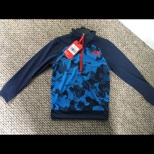 The North Face boys 1/4 zip pullover